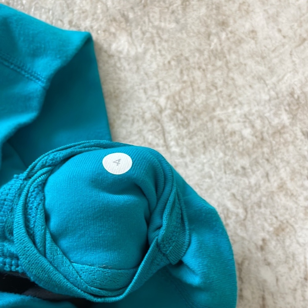 Lululemon Astro crop - Picture 4 of 4